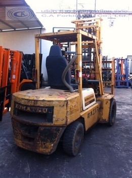 ขาย รถโฟล์คลิฟท์ KOMATSU รุ่น FD30-10