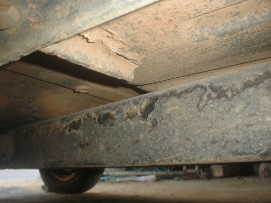 มาสด้าน้อย 4 ขอวิ่งกลับบ้าน  พร้อมโอน  5 เกียร์ ดัทสัน1400cc