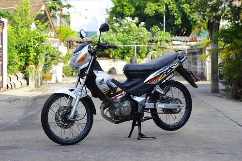 ขาย โซนิค  เดิมๆ ราคาถูก