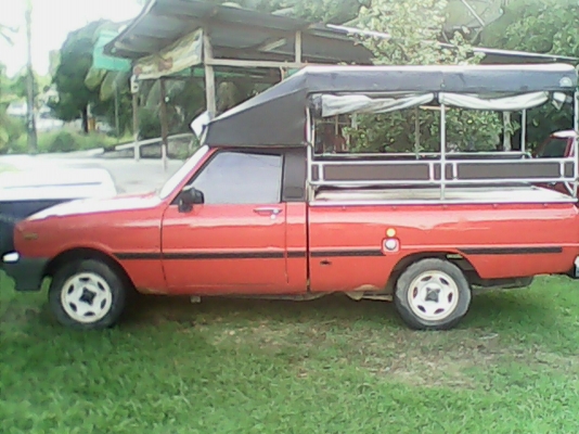 ขายด่วนครับ สภาพพร้อมใช้งาน mazda 1.3 5เกียร์ หัวเดียว แอร์เย็น หลังคาผ้าใบ