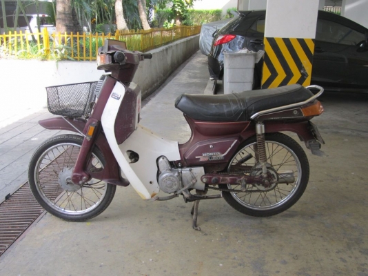 ขายด่วน Honda c900 &lsquo;Custom&rsquo; สตาร์ทมือ เดิมๆพร้อมใช้ เครื่องดีมาก เล่ม+ชุดโอนครบครับ กทม.