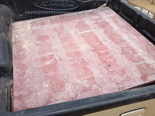 ขายเหล็กแผ่น หนา 6 มิล กว้าง 1.2 x 1.2 เมตร สภาพสวยครับ