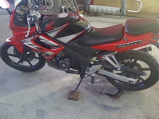 CBR ไมล์เหลืองเดิมๆมือเดียวถูกๆ CBR ไมล์เหลืองเดิมๆมือเดียวถูกๆ