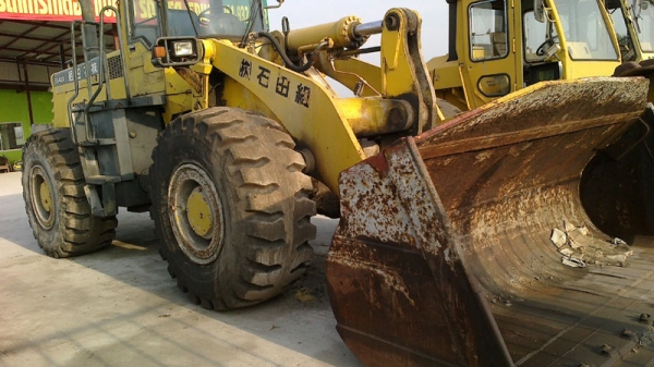 Komatsu WA450 Komatsu WA450