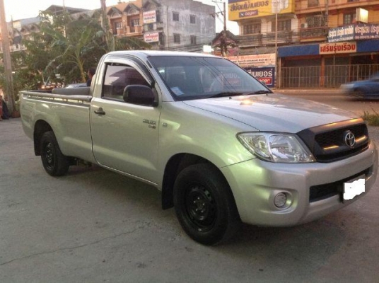 ลดสุดๆ Vigo ตอนเดียว ปี2010 สภาพสวยๆ พร้อมใช้งาน รีบใช้ตังค์ ราคาถูกกว่าเต็นเยอะครับ