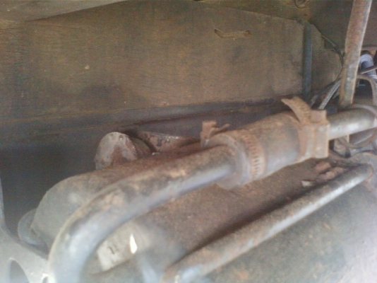 ต้องการขายรถบรรทุก 6 ล้อ ยี่ห้อ ฮี่โน่เคเอ็ม