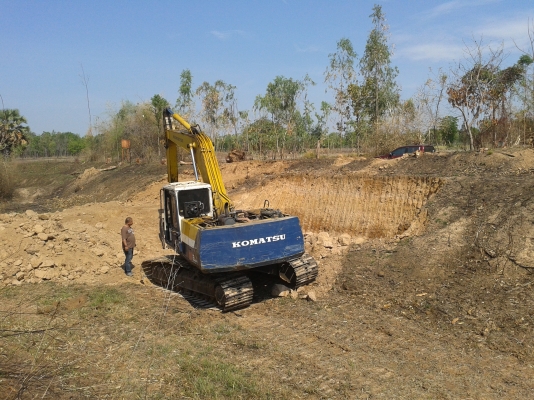 ขาย KOMATSU PC 200 รุ่น 5