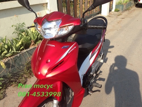 (ขายเเล้วค่ะ)HONDA WAVEสีเเดงขาวปี2555