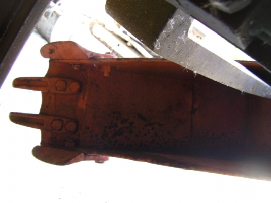 บุ้งกี้สำหรับขุดวางท่อน้ำของpc30ญี่ปุ่นแท้ ราคา7500บาท บุ้งกี้สำหรับขุดวางท่อน้ำของpc30ญี่ปุ่นแท้ ราคา7500บาท