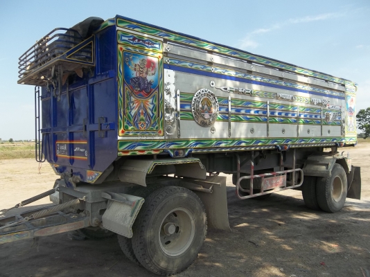 ขายด่วนรถบรรทุก10ล้อดั้มHINOเม็กก้า260แรงกระบะปรีเนียมพร้อมลูกพ่วงสองเพลา