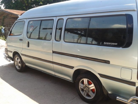 ขายรถตู้เจ้าของขายเองราคาไม่แพงคุยกันได้