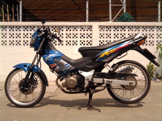 ขออนุญาติขาย Honda Sonic 125 CC. สีน้ำเงิน ล้อเงิน