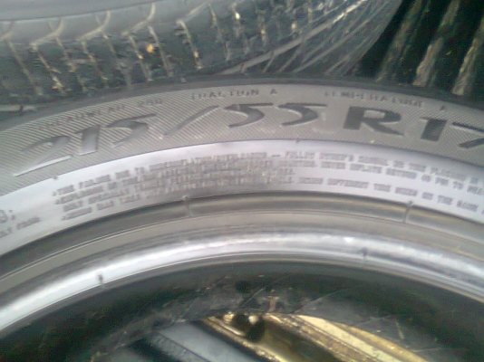 ยาง michalin 215 - 55 - 17