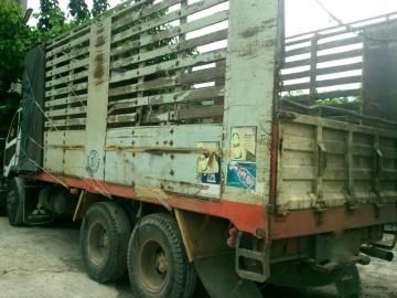 รถมิตซู 10 ล้อ รั้ว FN516 เปลื่ยนเครื่อง 195 แรงม้า  สนใจติดต่อ 081 - 6079515