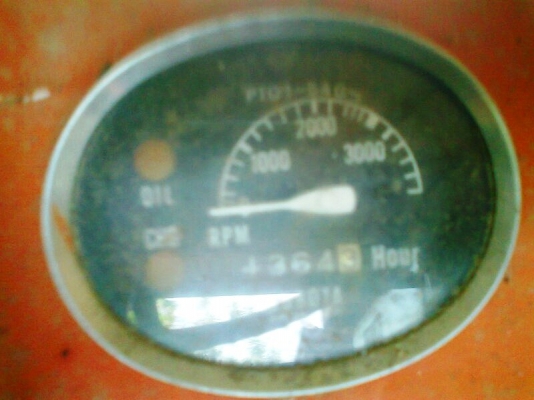 ขายด่วน..รถไถ KUBOTA L2000 DT 4WD ขับเคลื่อน 4 ล้อ รถสวย พร้อมใช้งาน แถมฟรีชุดใบดันหน้า ผาน 3 อย่างดี ไว้ให้ใช้งาน.