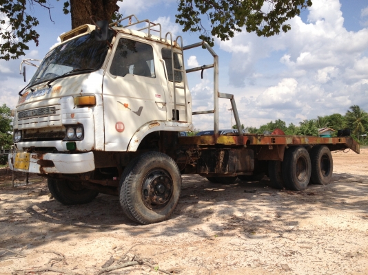 เทรเลอร์ nissan ud 175 hp ขายเองครับถูกๆราคาปรับลดครั้ง สุดท้าย