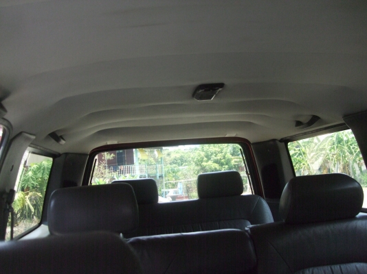 ขายรถอีซูซุแกรนแอดเวนเจอร์ ปี  2000 เป็นดรากอนอายเครื่องยนต์ 2800 เทอร์โบ เกียร์ธรรมดาลดราคา 235000บาท