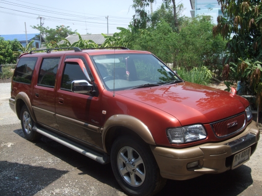 ขายรถอีซูซุแกรนแอดเวนเจอร์ ปี  2000 เป็นดรากอนอายเครื่องยนต์ 2800 เทอร์โบ เกียร์ธรรมดาลดราคา 235000บาท