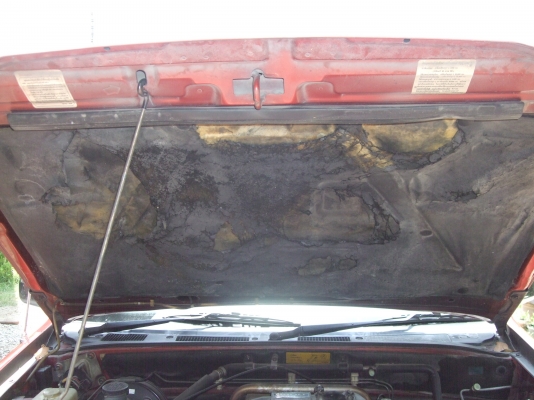 ขายรถอีซูซุแกรนแอดเวนเจอร์ ปี  2000 เป็นดรากอนอายเครื่องยนต์ 2800 เทอร์โบ เกียร์ธรรมดาลดราคา 235000บาท