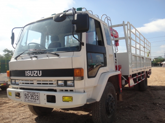 รถเฮี๊ยบติดเครน