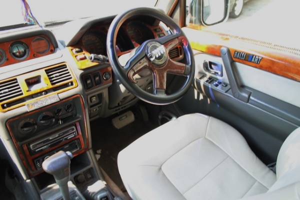 1996 MITSUBISHI, PAJERO 3.5 GDi V6 โฉม โชกุน ปี94-01 สีเทา-น้ำเงิน เกียร์ออโต้ ติดแก๊ส LPG ทะเบียน กรุงเทพฯ ราคา  309,000  บาท