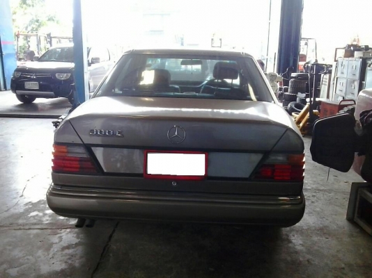 BENZ  300E