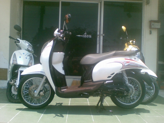 Scoopy – i ปี 2555 ลายคลาสสิค รถ 10 เดือน สวยวิ๊ง ขายถูก Scoopy – i ปี 2555 ลายคลาสสิค รถ 10 เดือน สวยวิ๊ง ขายถูก