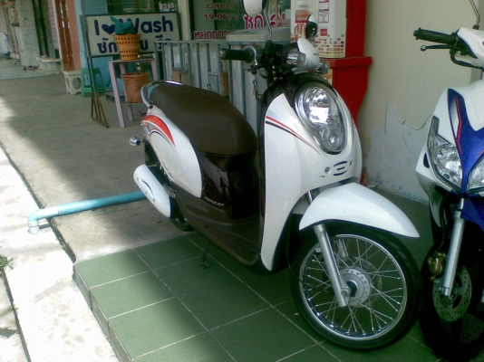 Scoopy &ndash; i ปี 2555 ลายคลาสสิค รถ 10 เดือน สวยวิ๊ง ขายถูก