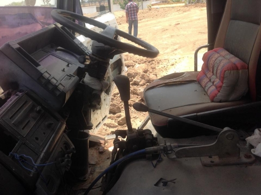 **อยู่ระหว่าง รอเล่มทะเบียนครับ ได้เล่มยังไง จะแจ้งให้ทราบอีกที** ขายด่วน ร็อคเล็ก 165 แรง ติดเครน 2.93 ตัน หรือไปแปลง ขนรถเกี่ยวก็ได้ครับ