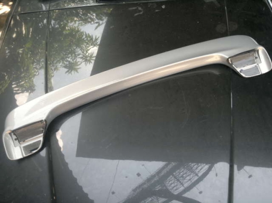 --- ขาย --- สปอยเลอร์ฝาท้าย volvo 850แวน ไม่มีไฟ