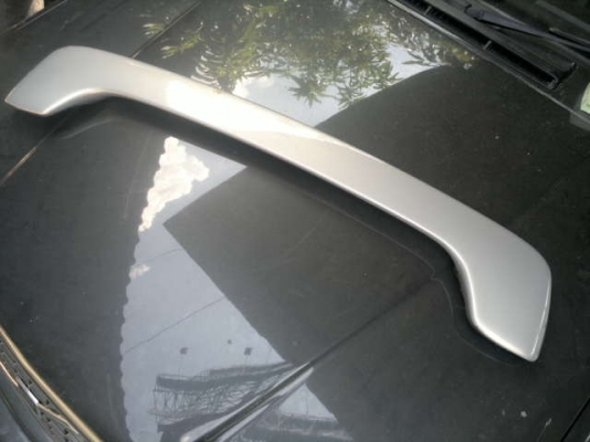 --- ขาย --- สปอยเลอร์ฝาท้าย volvo 850แวน ไม่มีไฟ