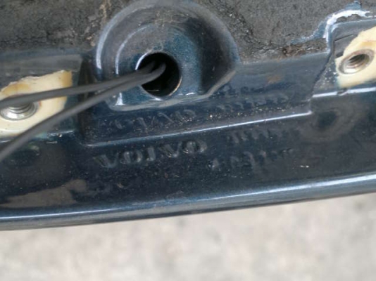 --- ขาย --- สปอยเลอร์ฝาท้าย volvo 850 เก๋ง มีไฟ