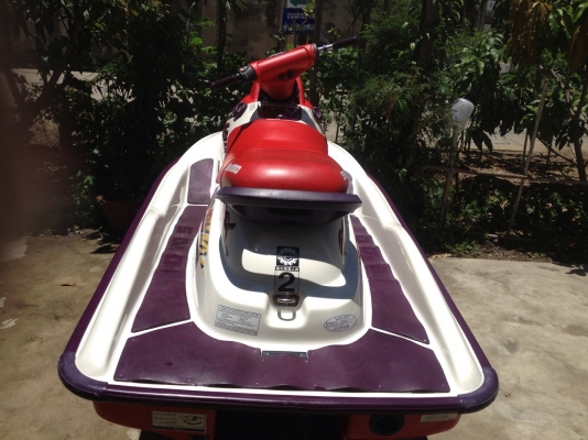 ขายเจ็ตสกี ใช้น้อยวิ่ง 33 ชั่วโมง  เครื่องดี เจ้าของไม่ค่อยมีเวลาเล่น สีเดิม ขับดี สนใจติดต่อที่เบอร์  081-7014924 เอกครับ