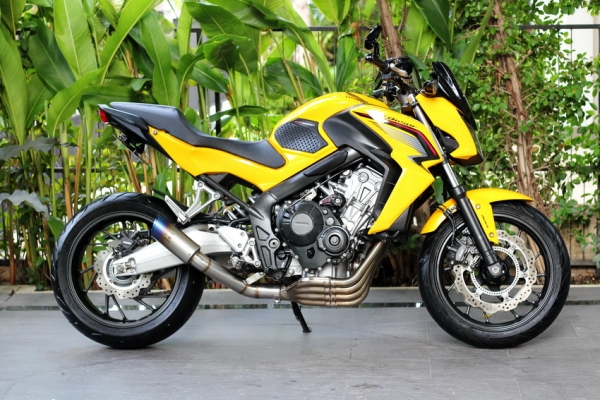 HONDA CB650f ลดราคา ฟรีดาวน์ ออกรถ 0 บาท