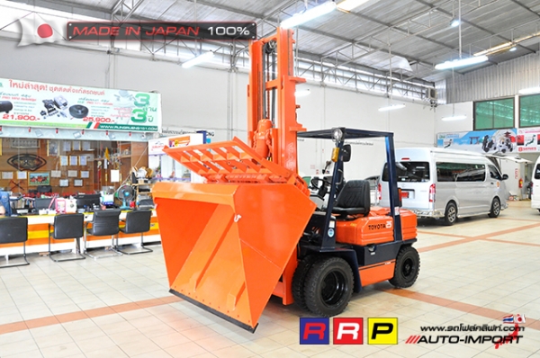 ขายรถโฟล์คลิฟท์มือสอง TOYOTA รุ่น 5FD25-55370 นำเข้าจากประเทศญี่ปุ่น 100\% ไม่เคยใช้งานในไทย