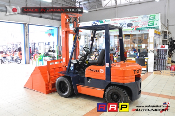 ขายรถโฟล์คลิฟท์มือสอง TOYOTA รุ่น 5FD25-55370 นำเข้าจากประเทศญี่ปุ่น 100\% ไม่เคยใช้งานในไทย