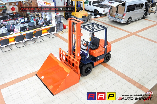 ขายรถโฟล์คลิฟท์มือสอง TOYOTA รุ่น 5FD25-55370 นำเข้าจากประเทศญี่ปุ่น 100\% ไม่เคยใช้งานในไทย