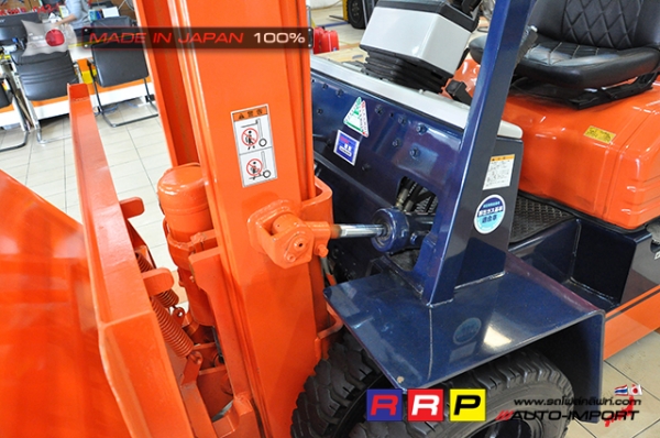 ขายรถโฟล์คลิฟท์มือสอง TOYOTA รุ่น 5FD25-55370 นำเข้าจากประเทศญี่ปุ่น 100\% ไม่เคยใช้งานในไทย