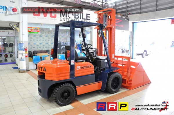 ขายรถโฟล์คลิฟท์มือสอง TOYOTA รุ่น 5FD25-55370 นำเข้าจากประเทศญี่ปุ่น 100\% ไม่เคยใช้งานในไทย