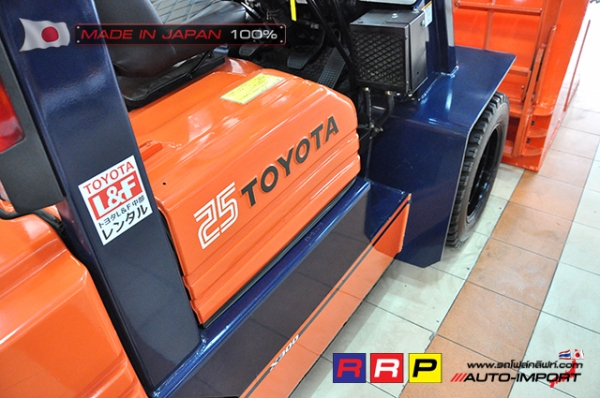 ขายรถโฟล์คลิฟท์มือสอง TOYOTA รุ่น 5FD25-55370 นำเข้าจากประเทศญี่ปุ่น 100\% ไม่เคยใช้งานในไทย
