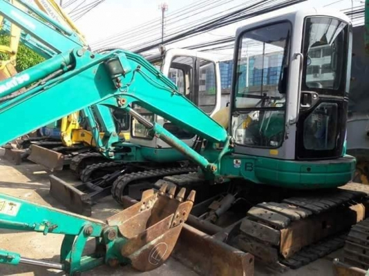 ขายจ้า..KOMATSU PC40MR-1 เก่านอกแท้  เดิมๆๆมีลายแย๊ก..ใช้งานมาแค่ 3,xxx ชั่วโมง โทร 089-3818694 จ๊อย