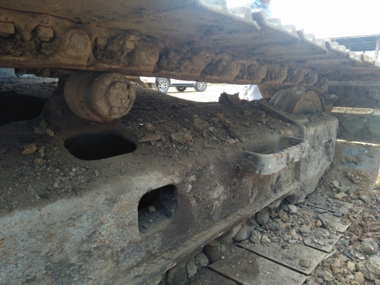 Hitachi. Zx200. รถดีพร้อมใช้งาน. เครื่องดี. เอวแน่น ขายราคา 900000 Hitachi. Zx200. รถดีพร้อมใช้งาน. เครื่องดี. เอวแน่น ขายราคา 900000