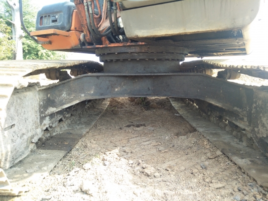 Hitachi. Zx200. รถดีพร้อมใช้งาน. เครื่องดี. เอวแน่น ขายราคา 900000 Hitachi. Zx200. รถดีพร้อมใช้งาน. เครื่องดี. เอวแน่น ขายราคา 900000