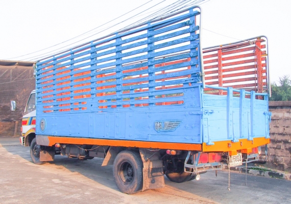 ขาย HINO KM779 เครื่อง WO4D กระบะยาว 5.5 เมตร ขาย HINO KM779 เครื่อง WO4D กระบะยาว 5.5 เมตร
