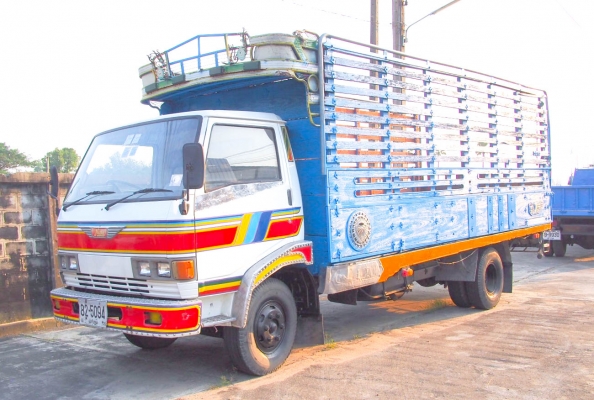 ขาย HINO KM779 เครื่อง WO4D กระบะยาว 5.5 เมตร