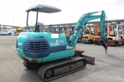 ขายรถแบคโฮ KOMATSU PC35R-8 (มีหัวแย็กปูน พร้อมบุ้งกี๋)