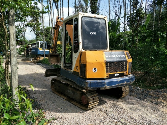 ขายแบคโฮ KOMATSU.PC30-3 ราคา 160,000 ขายแบคโฮ KOMATSU.PC30-3 ราคา 160,000