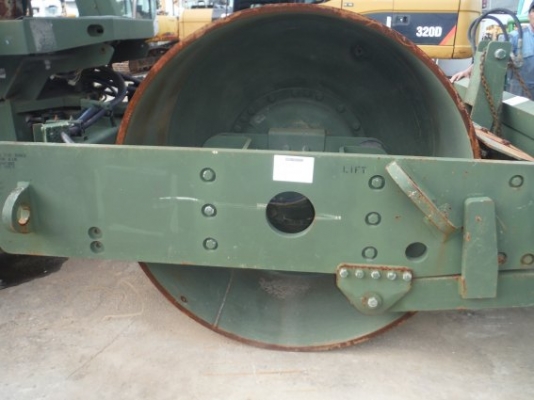 รถบดสั่นสะเทือน ขนาด10 ตัน 2 เพลา CAT CS-563