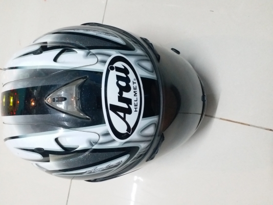 ขายหมวกกันน็อคArai รุ่น RX7RR5 มือสองสภาพดี 80\%