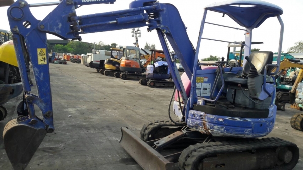 ขายรถขุด Komatsu PC28UU-3 เครื่องKomatsu 3สูบ เครื่องยนต์3D82 คอนโทรลสั้น ปั้มนิ้ว แทรคยาง มีหลังคา มีใบมีด รถเดิมๆเก่านอก มีเอกสาร (ยังไม่เคยใช้งานในไทย)